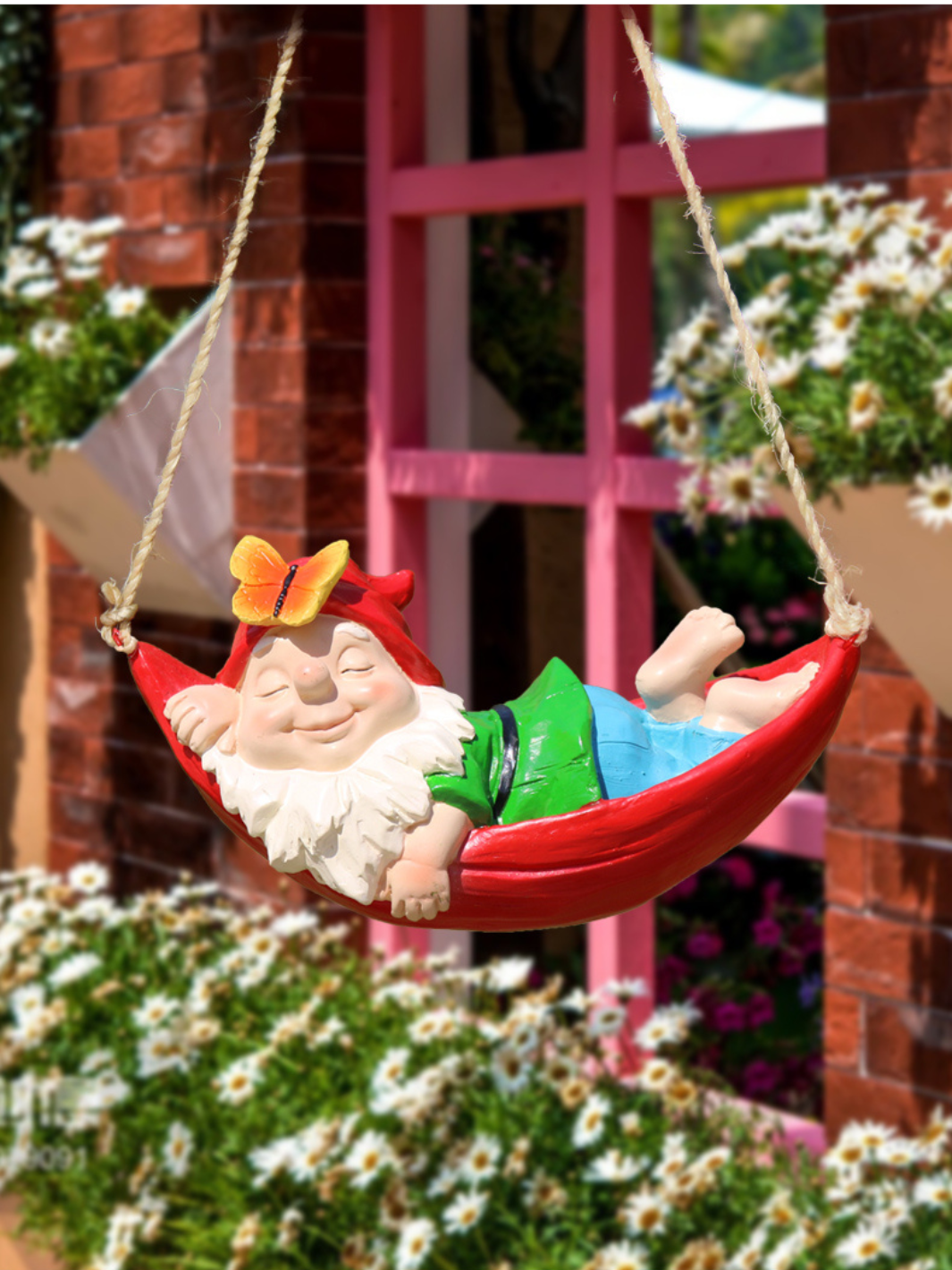Creative Cute Swing Gnome Garden Decor Statue Resin Dwarfs Hang On Tree Decorative Pendant Indoor Outdoor Decor Ornament