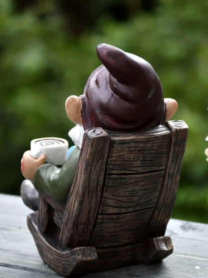 Nain De Jardin | Assis sur une chaise