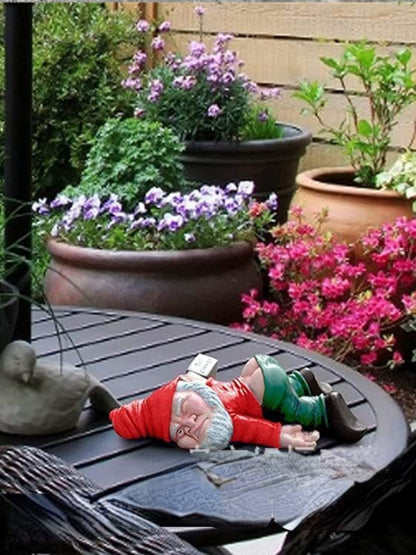 Nain De Jardin | Ivre